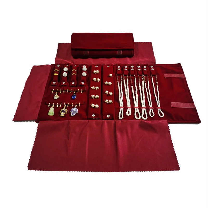 Burgundy Velvet Jewelry Roll-U - огляд і ціна Velvet Ribbon Roll